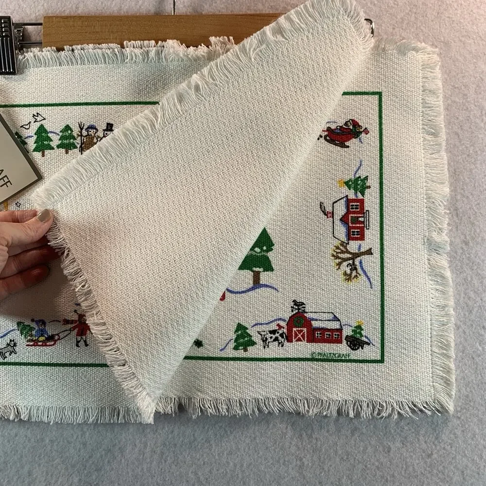 Pfatzgraff 1992 Christmas Placemats Set‎ of 2 Snow Village 16095 USA Made